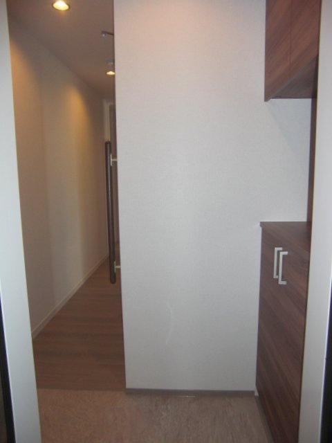 玄関　下駄箱付