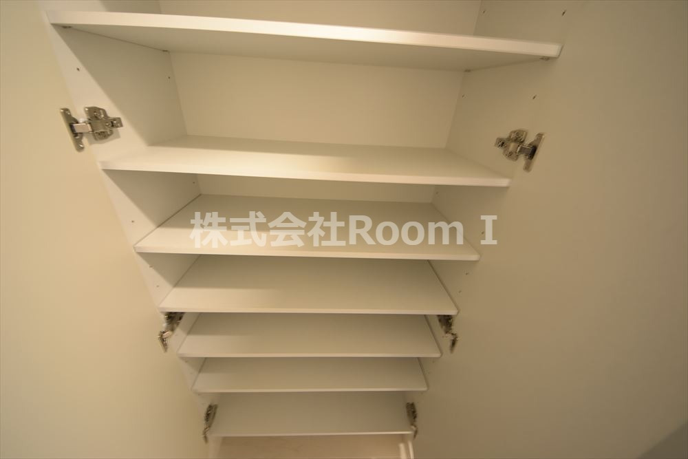 玄関　落ち着いた玄関です