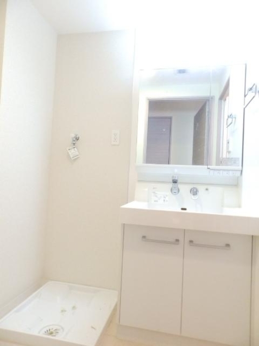 洗面設備　同間取り部屋写真