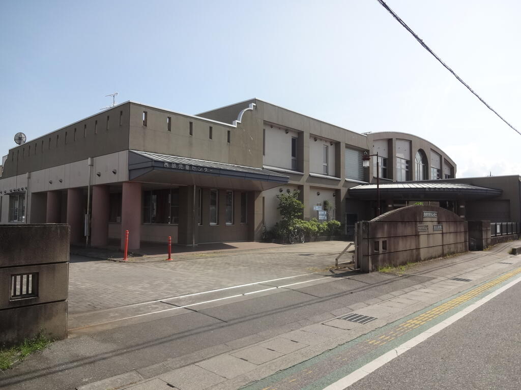 役所　甲府市役所西公民館（役所）まで1690m