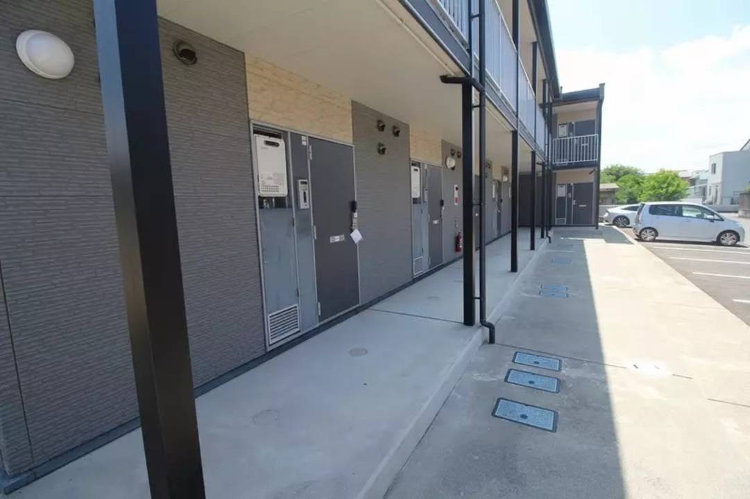 エントランス　アプローチ