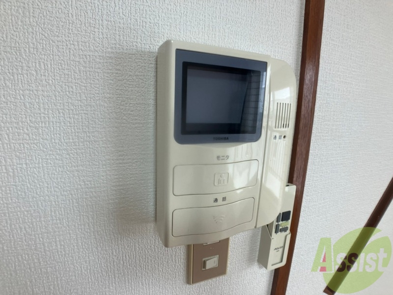 セキュリティ　ＴＶモニター付インターホンです。来客者の顔が見えるので安心！