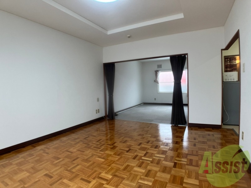 居室・リビング　明るいお部屋は気持ちよく過ごせそうですね。