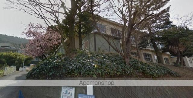 小学校　坂出市立金山小学校（小学校）まで1000m