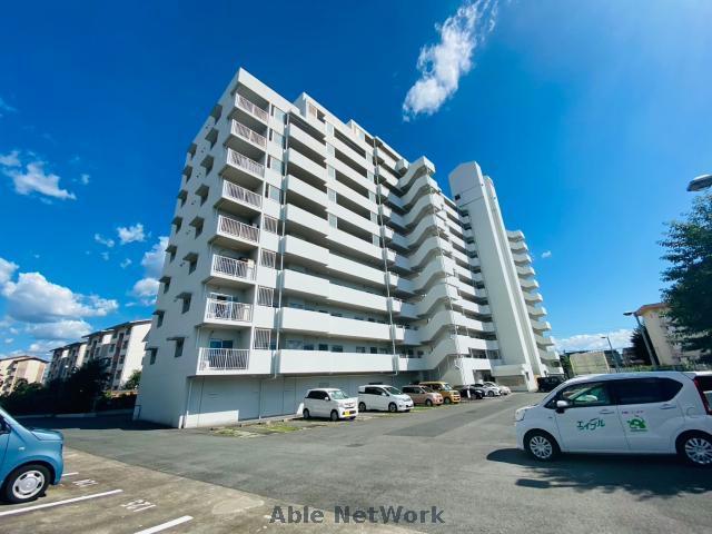 【熊本市東区東本町のマンションの建物外観】