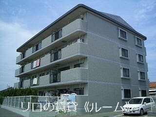 糟屋郡粕屋町大字阿惠のマンションの建物外観