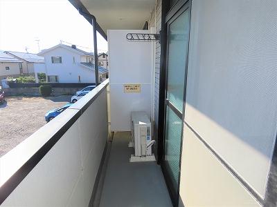 バルコニー　洗濯物を外干しできます