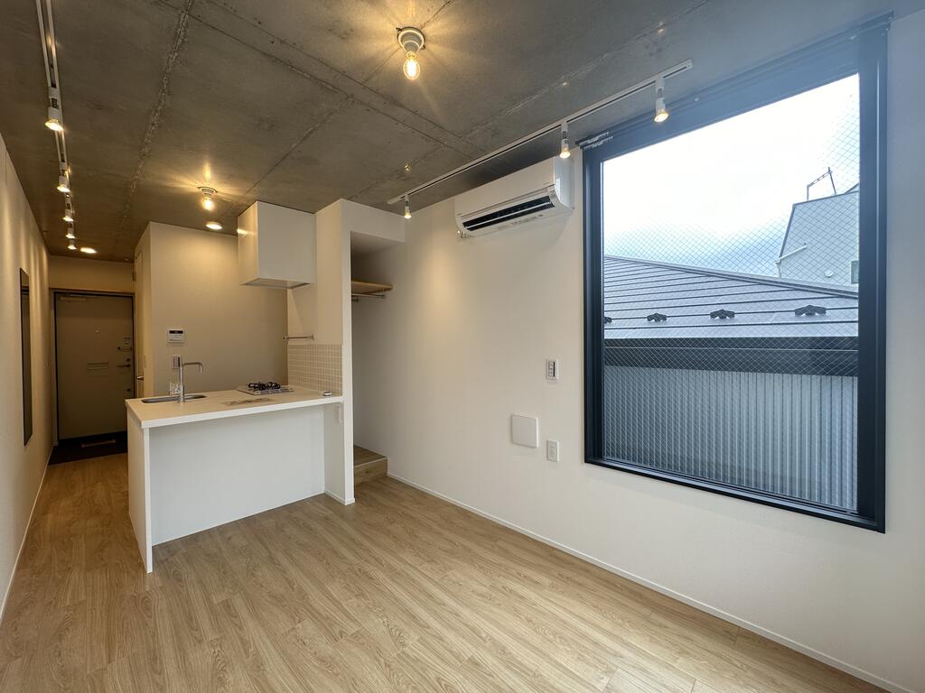 その他部屋・スペース　大きな窓が魅力
