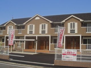 橋本市高野口町大野のアパートの建物外観