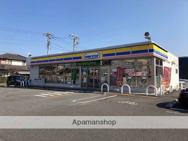 コンビニ　ミニストップ（コンビニ）まで949m