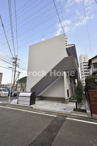 名古屋市南区滝春町のアパートの建物外観