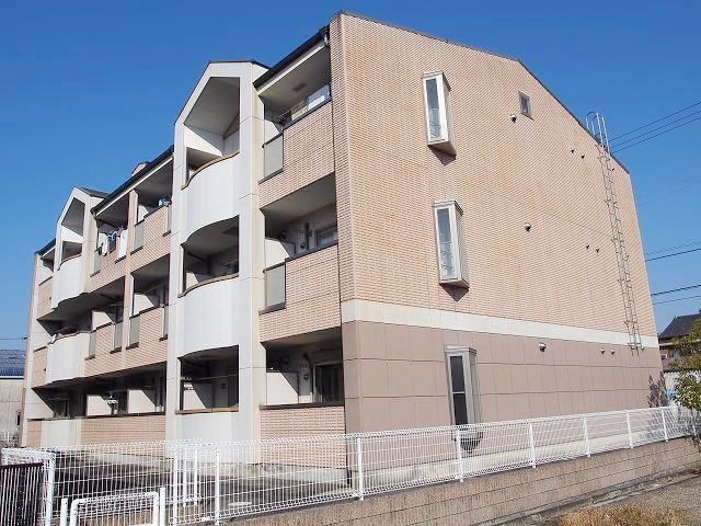 半田市瑞穂町のマンションの建物外観