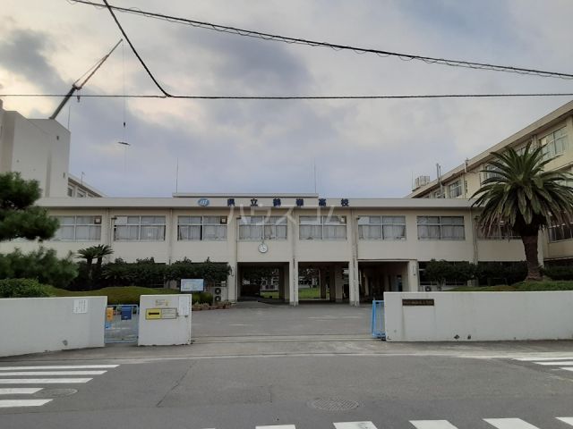 高校・高専　神奈川県立鶴嶺高等学校（高校・高専）まで578m