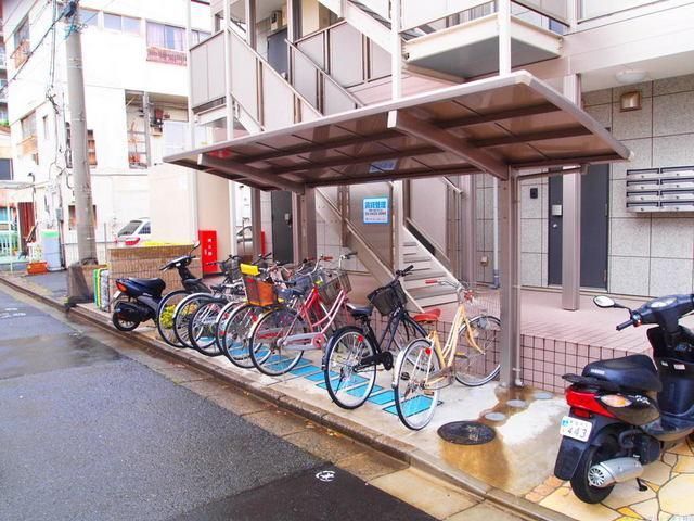 エントランス　☆設備・収納充実した賃貸住宅！閑静で住環境・日当たり良好！☆