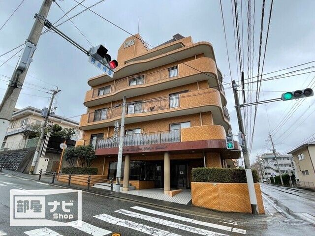 福岡市早良区昭代のマンションの建物外観