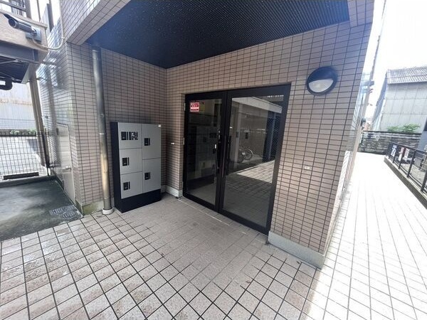 名古屋市熱田区四番のマンションの建物外観