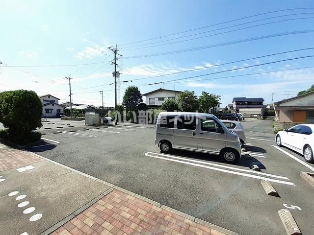 【サンパティーク遠賀IIの駐車場】