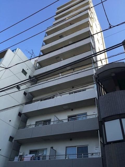 【台東区松が谷のマンションの建物外観】