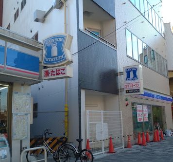 【大阪市西成区聖天下のマンションのコンビニ】