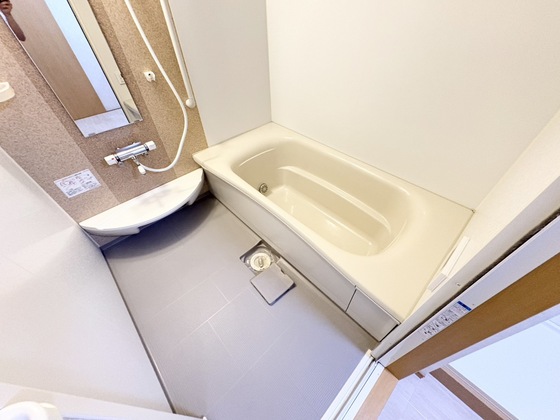 バス・シャワールーム　バス