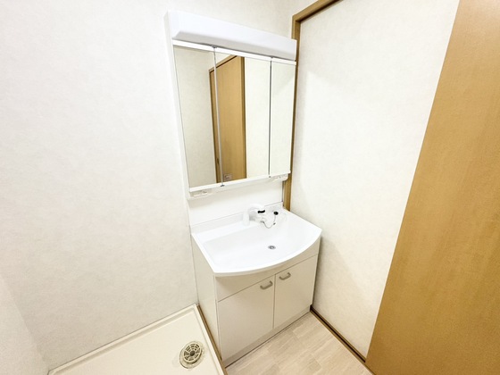 洗面設備　洗髪洗面化粧台