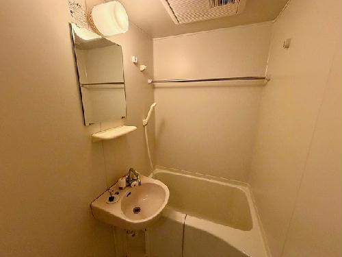 バス・シャワールーム　設備・仕様は号室により異なる為、現状を優先いたします