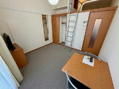 居室・リビング　設備・仕様は号室により異なる為、現状を優先いたします