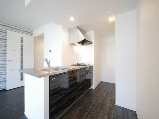 キッチン　人気で使用しやすい対面式システムキッチンです♪