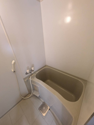 バス・シャワールーム　同物件別号室