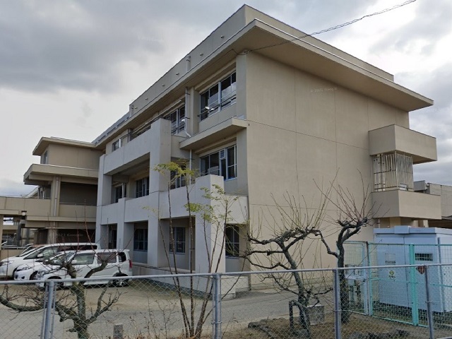 小学校　福山市立川口小学校（小学校）まで428m