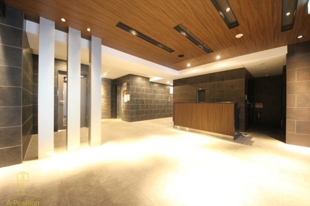 エントランス　プレサンス扇町駅前