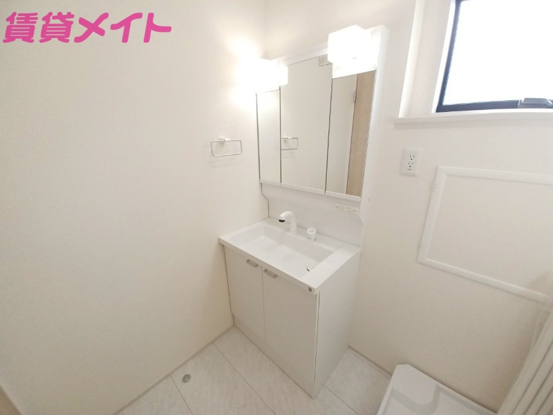 洗面設備　同物件別部屋参考写真