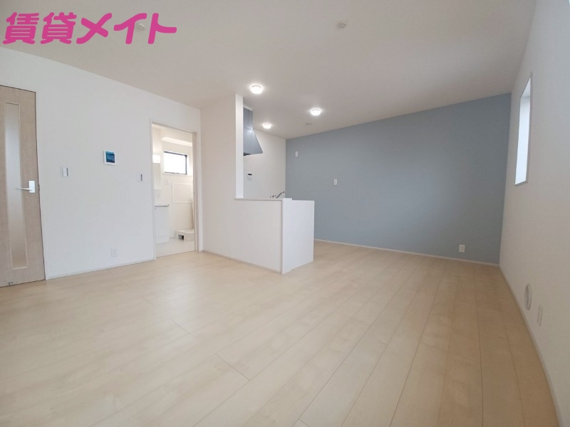 居室・リビング　同物件別部屋参考写真