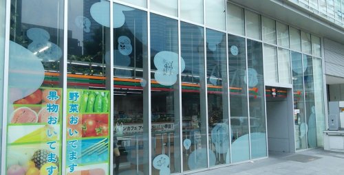 コンビニ　セブンイレブン 横浜ポートサイドプレイス店（コンビニ）まで700m