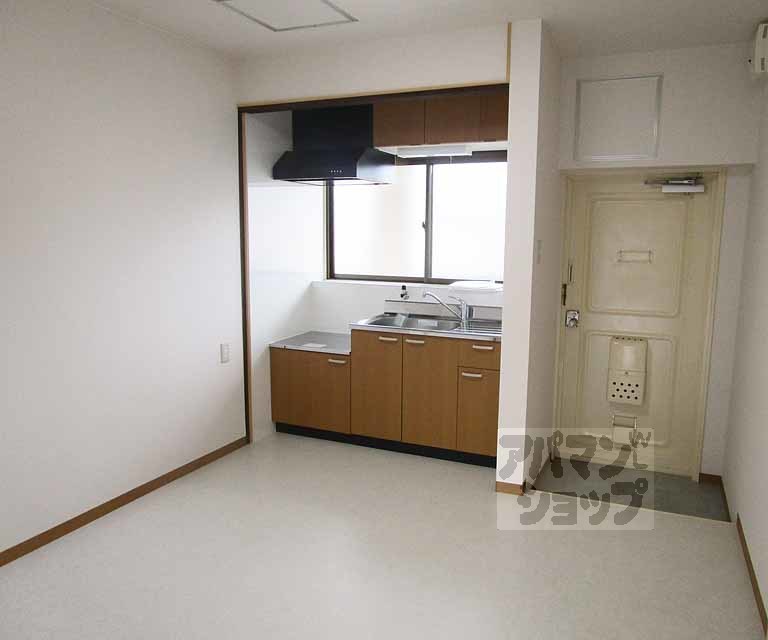 居室・リビング　２－Ｂ号室の写真です。