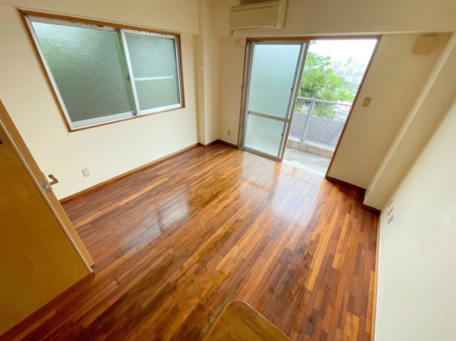 居室・リビング　※別部屋の写真になっております