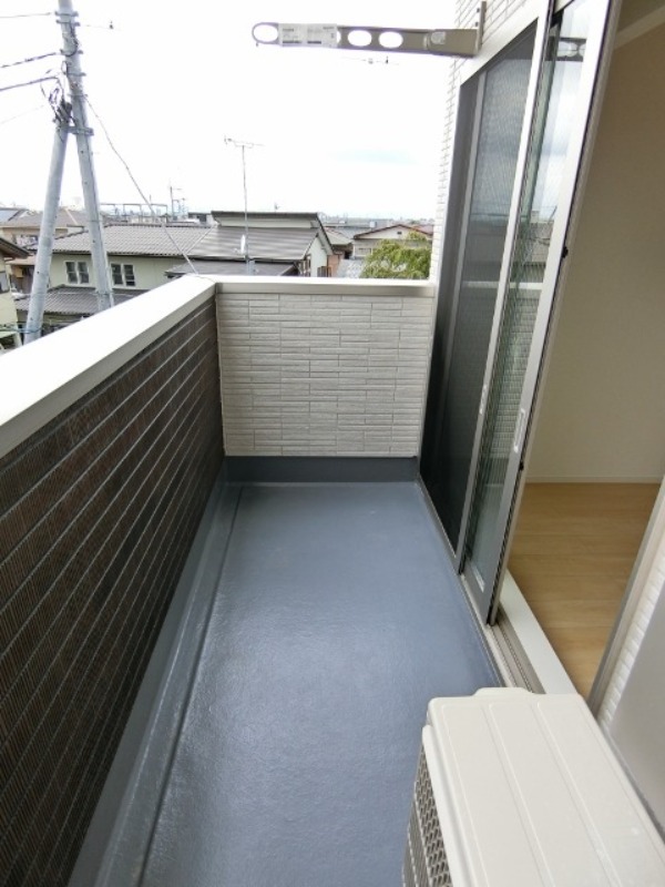 バルコニー　図面と現状に相違がある場合には現状を優先