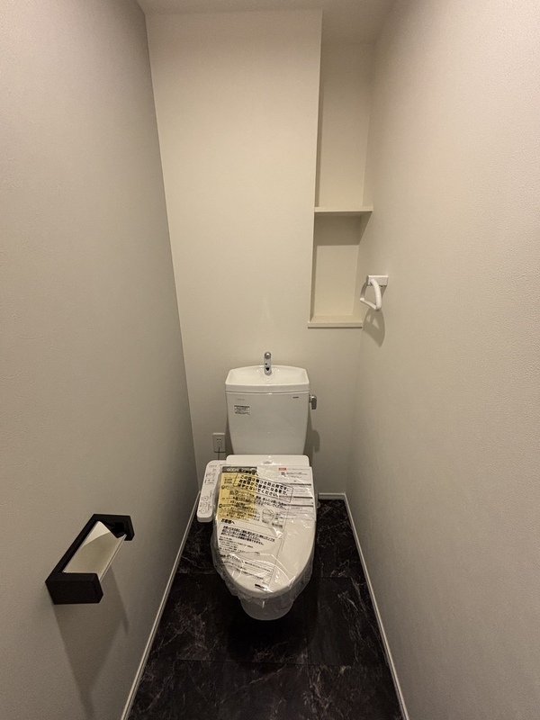 トイレ　落ち着いたトイレです