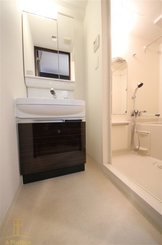 洗面設備　プレサンス南森町ライズ