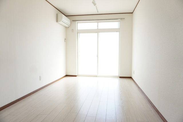 居室・リビング　※同タイプ参考写真