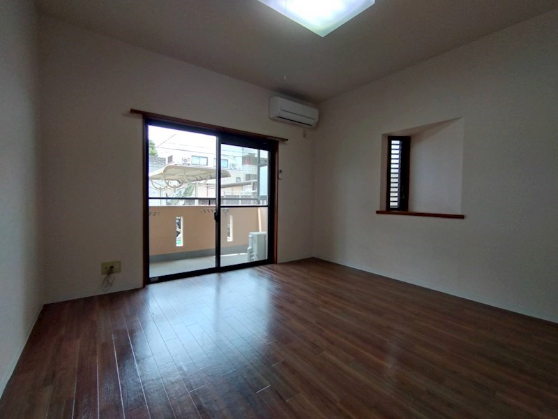 居室・リビング　使いやすい洋室です。