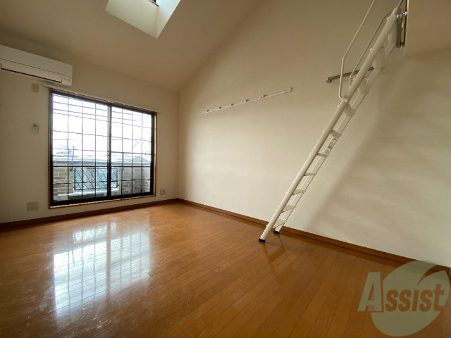 居室・リビング　８．０帖のリビングです。広々としていますね。