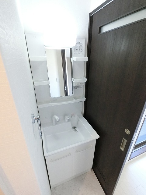 洗面設備　室内写真を添付します