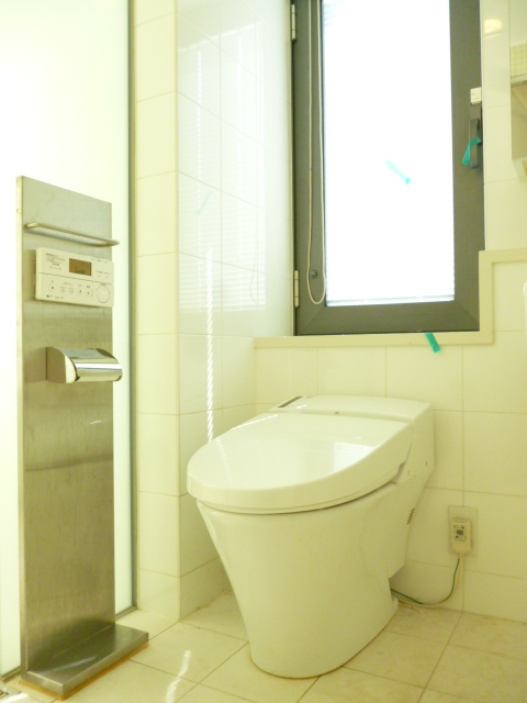 トイレ　トイレ