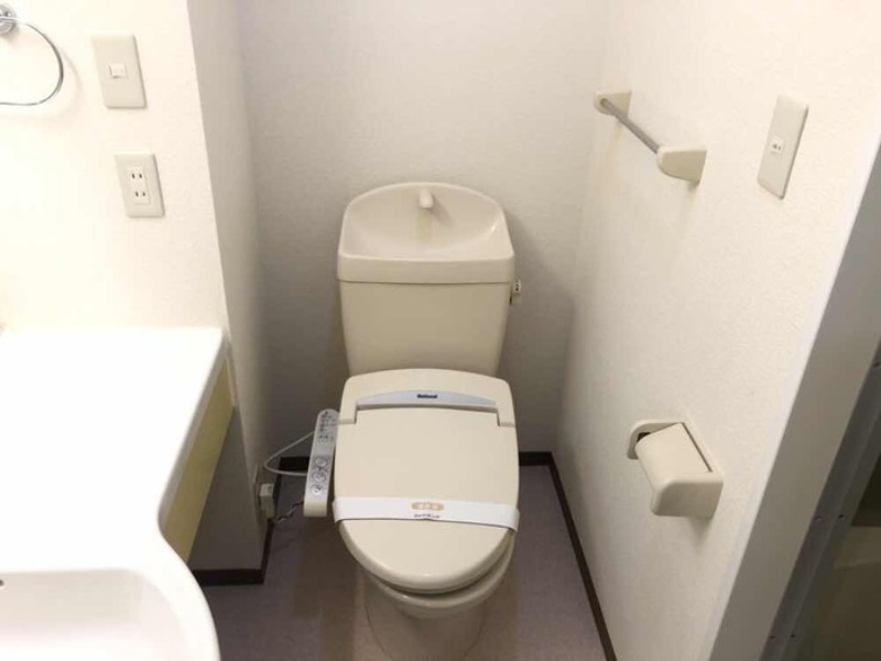 トイレ　図面と現状に相違がある場合には現状を優先