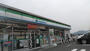 コンビニ　ファミリーマート バラ園前店（コンビニ）まで452m