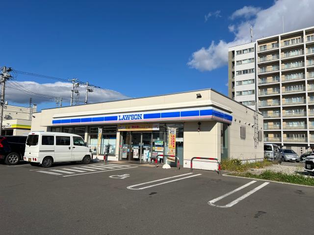 コンビニ　ローソン十勝毎日新聞本社前店（コンビニ）まで238m