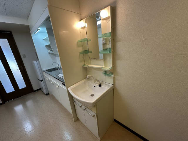 洗面設備　家具家電付きご希望の場合は家賃が変更となります。