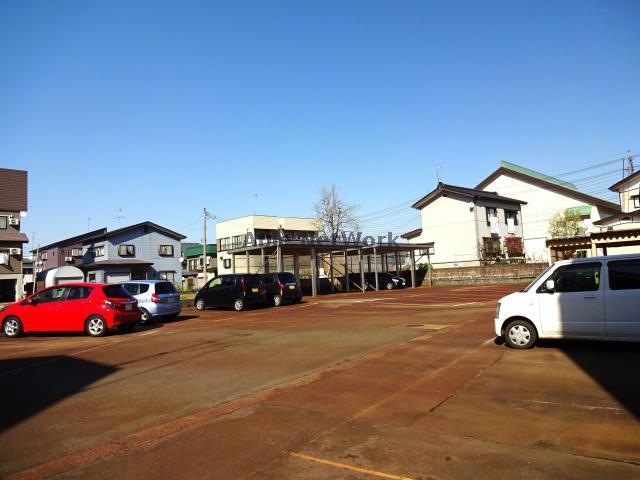 駐車場　駐車場