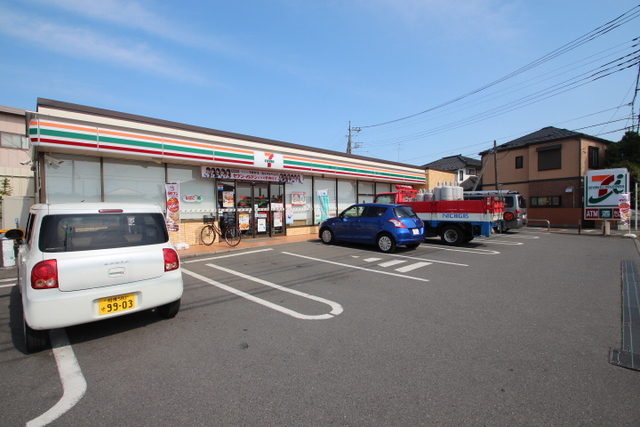 コンビニ　セブンイレブン横浜瀬谷本郷4丁目店（コンビニ）まで687m